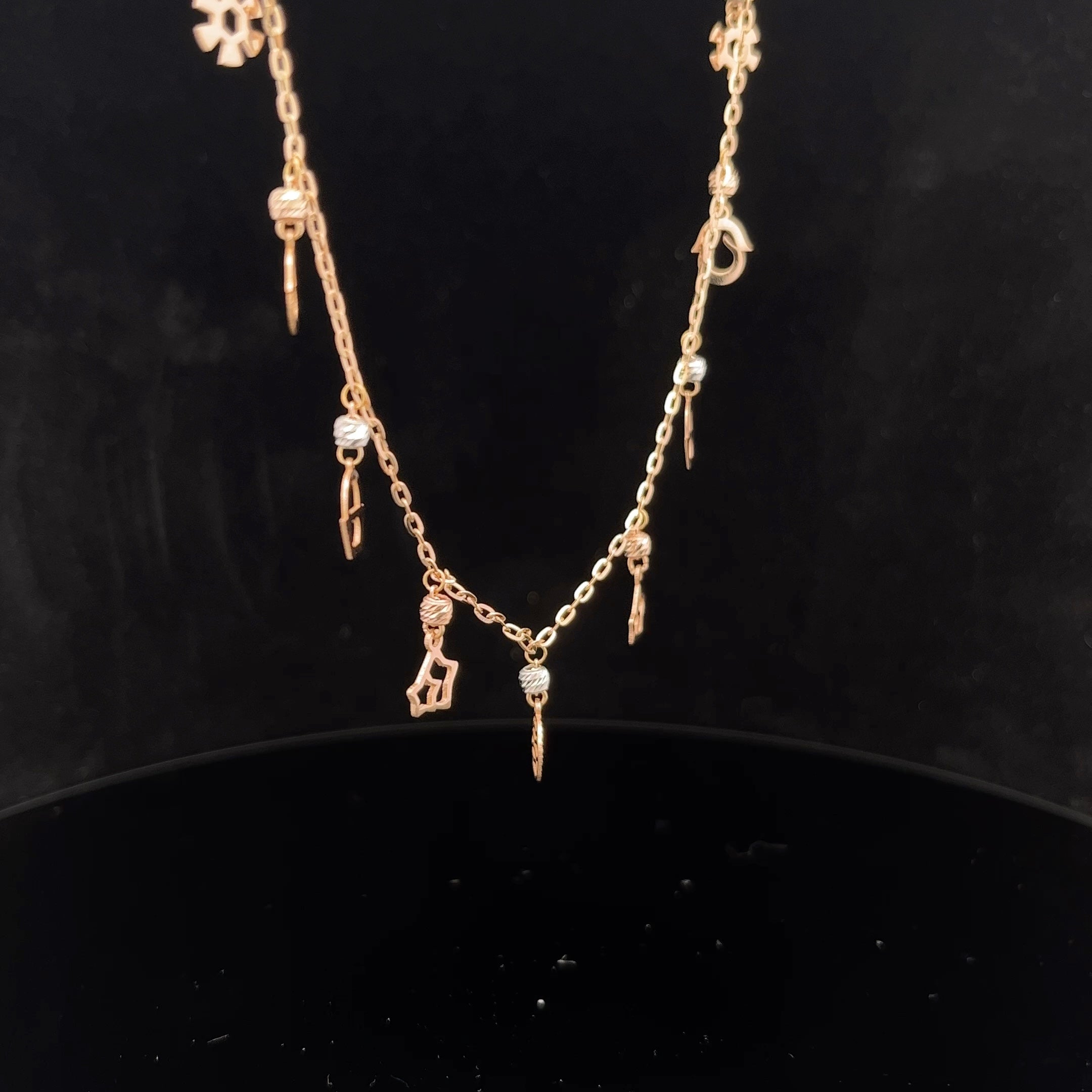 Amyra Gold Chain