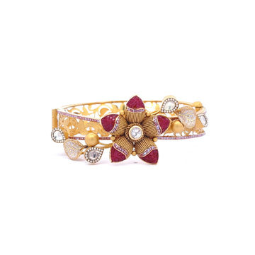 Kiara Gold Kada