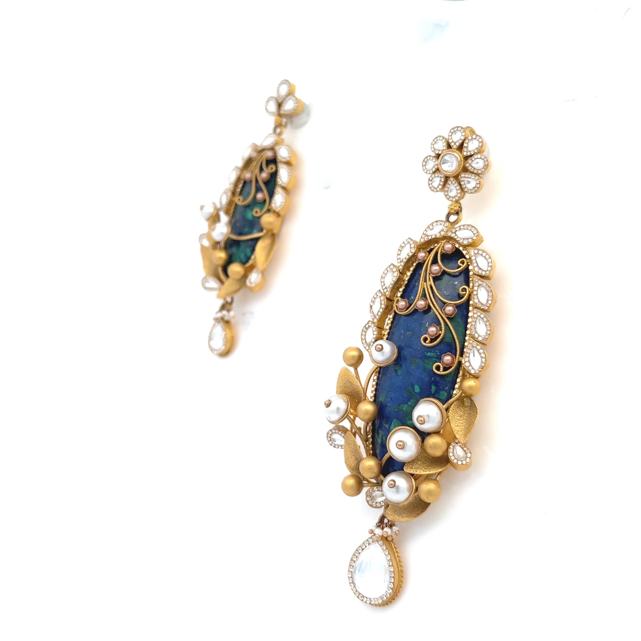 Priya Gold Pendant Set