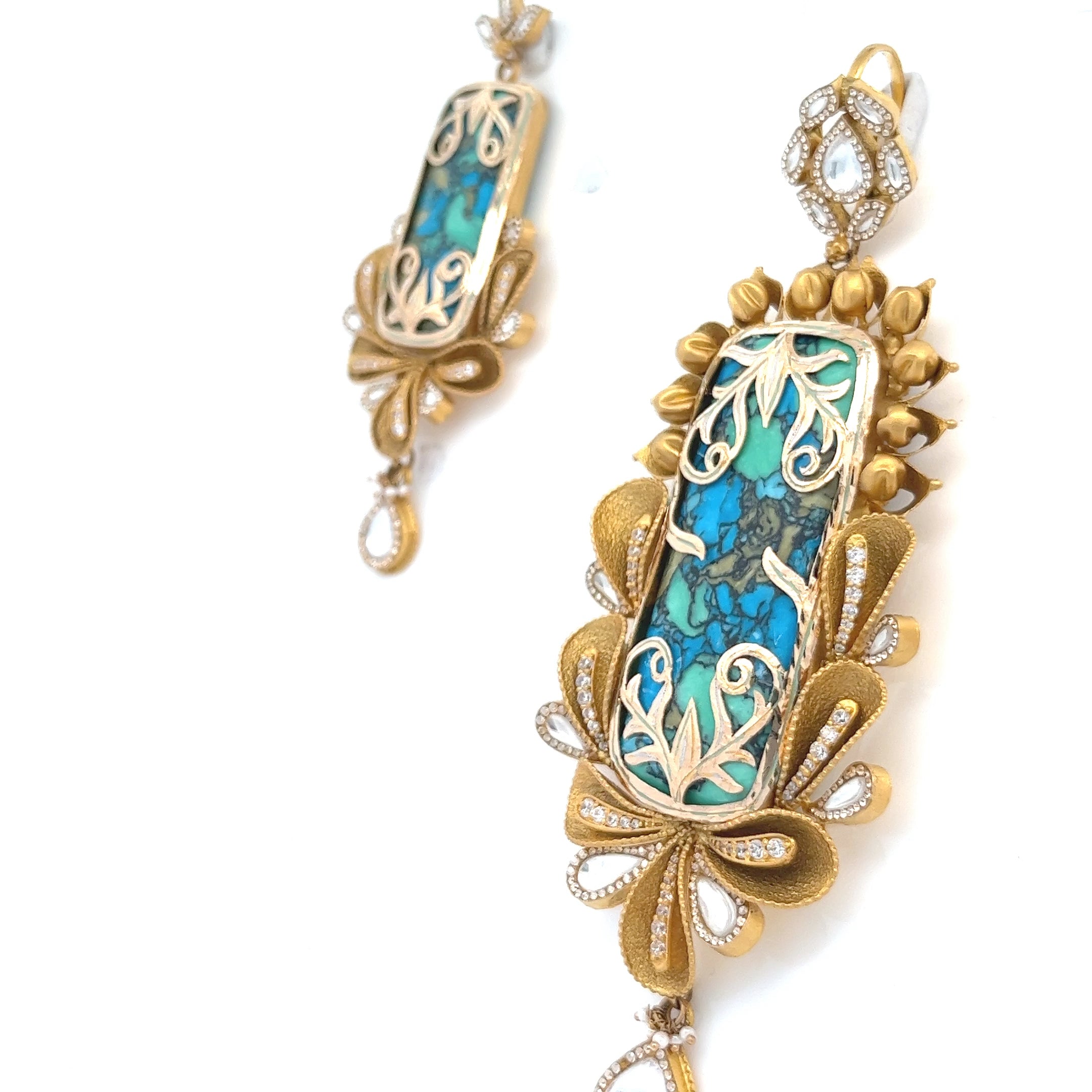 Adrija Gold Pendant Set