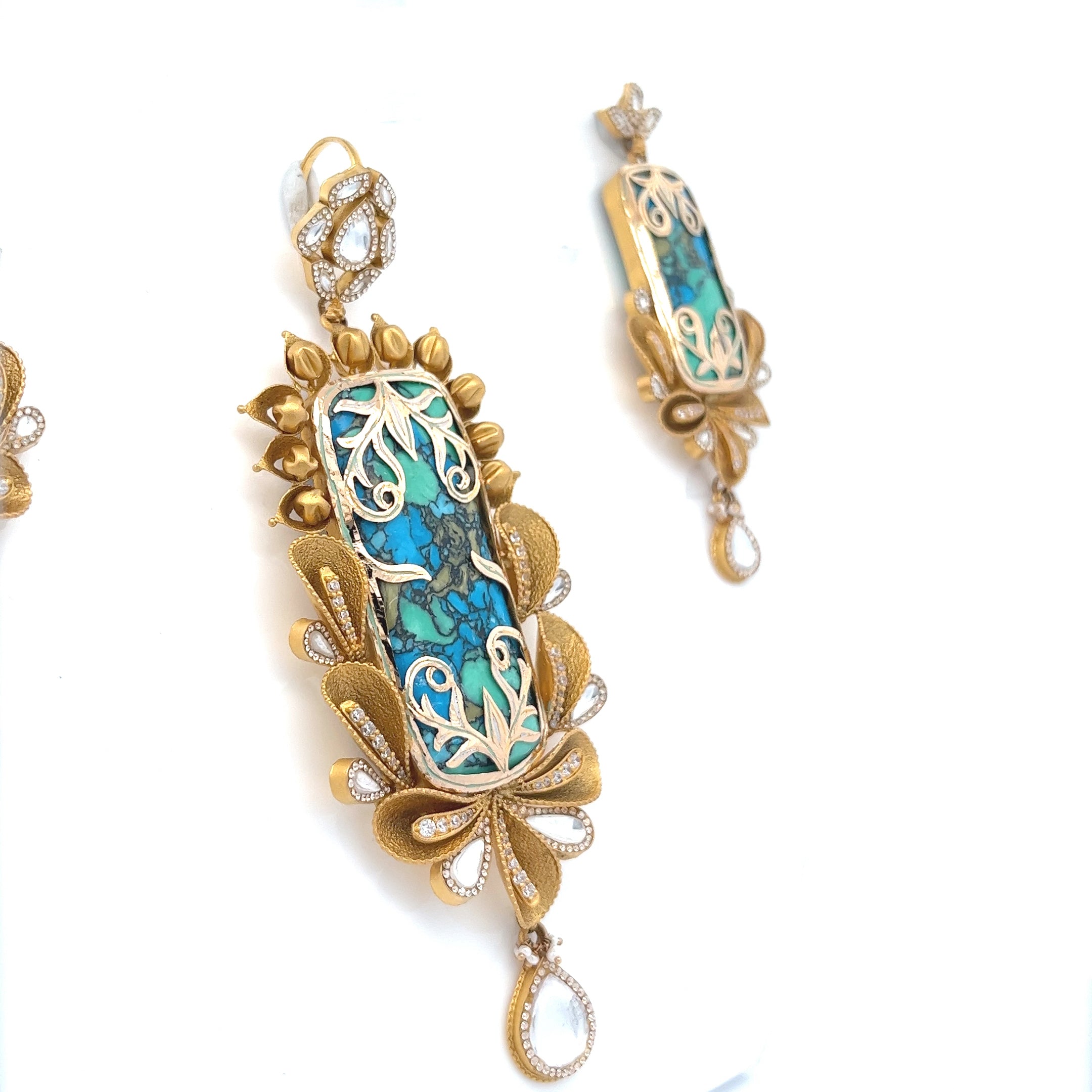 Adrija Gold Pendant Set