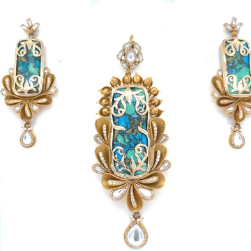 Adrija Gold Pendant Set