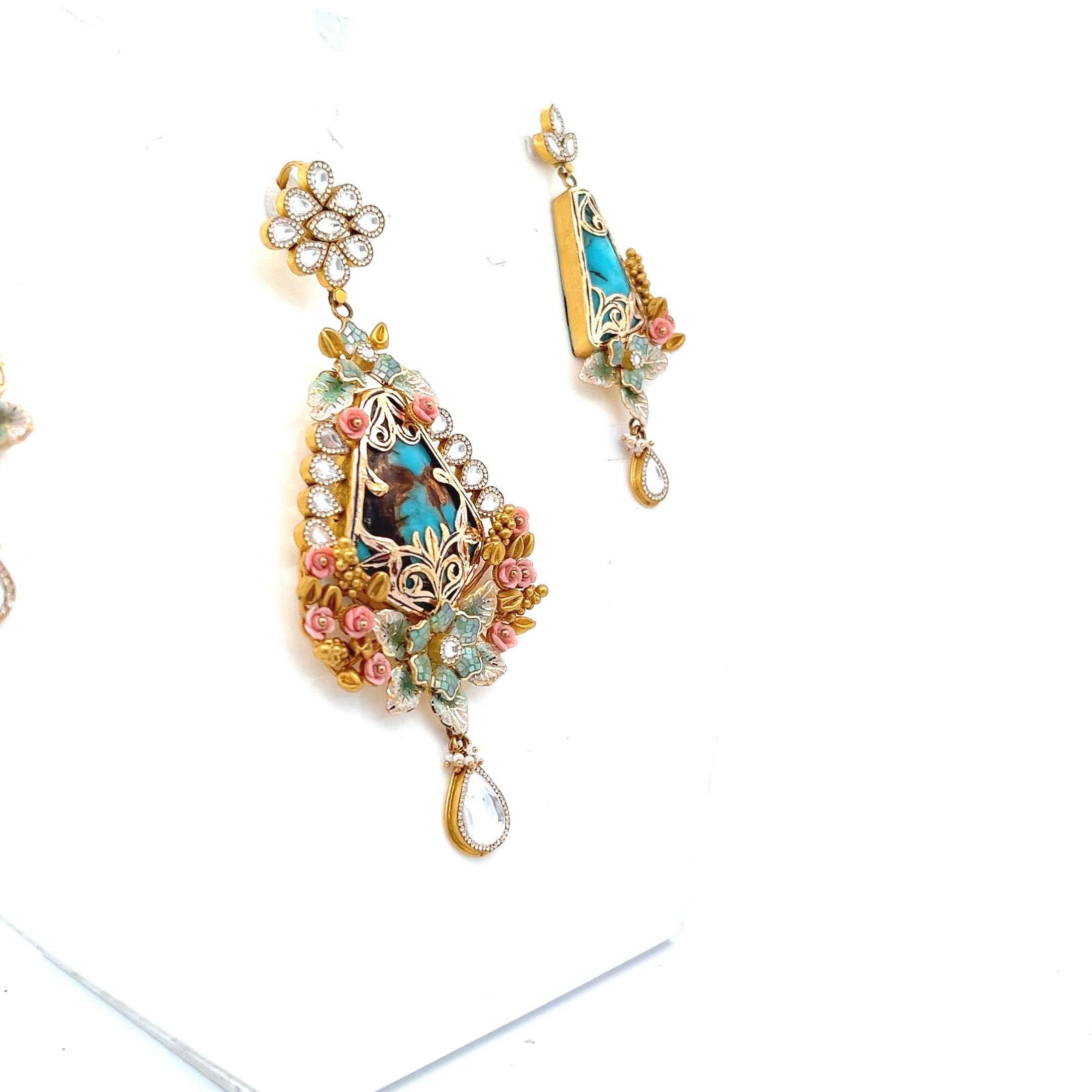 Dipa Gold Pendant Set