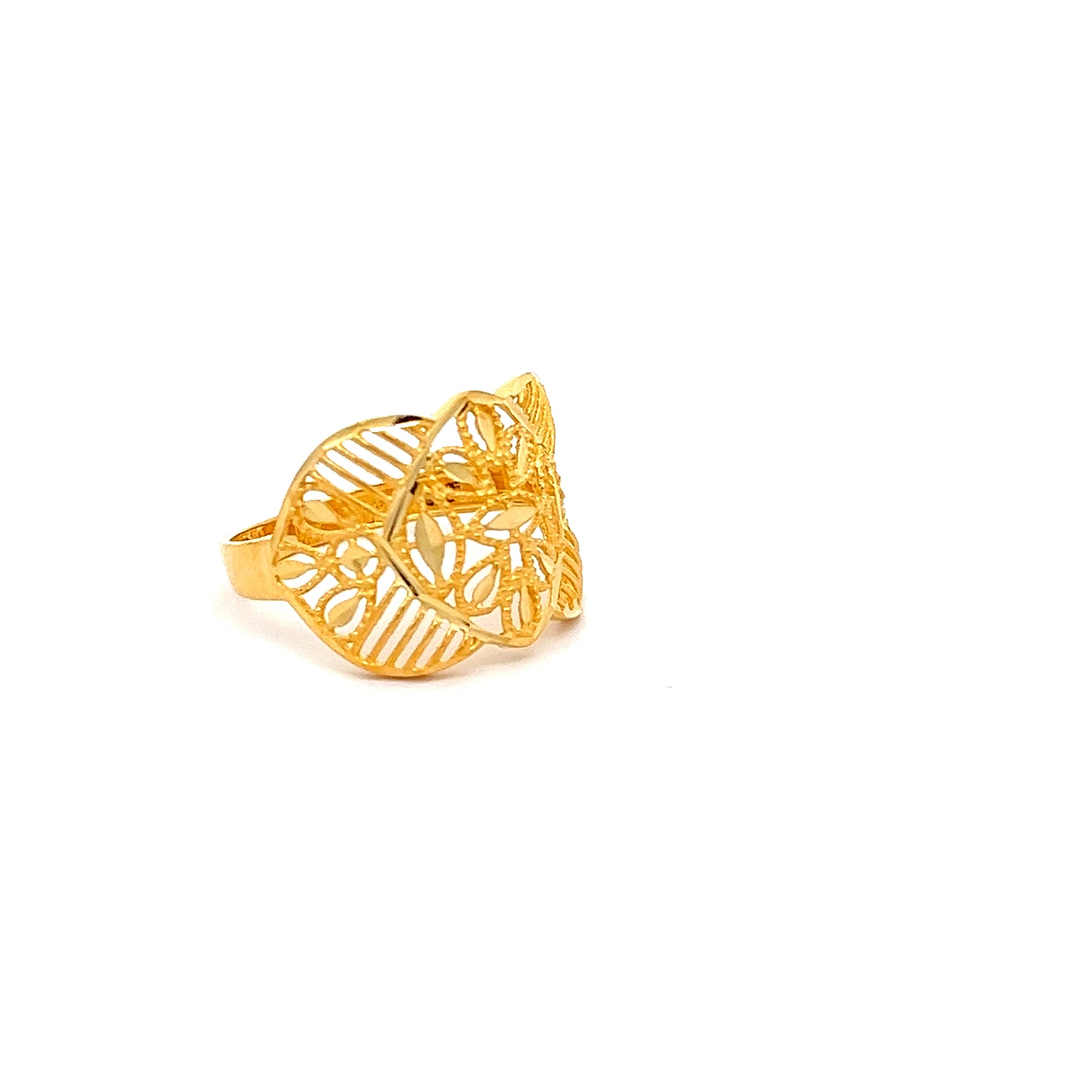 Ashna Gold Ring