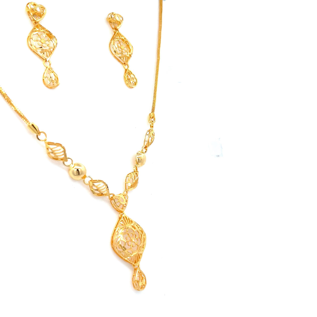 Kashika Gold Necklace Sets