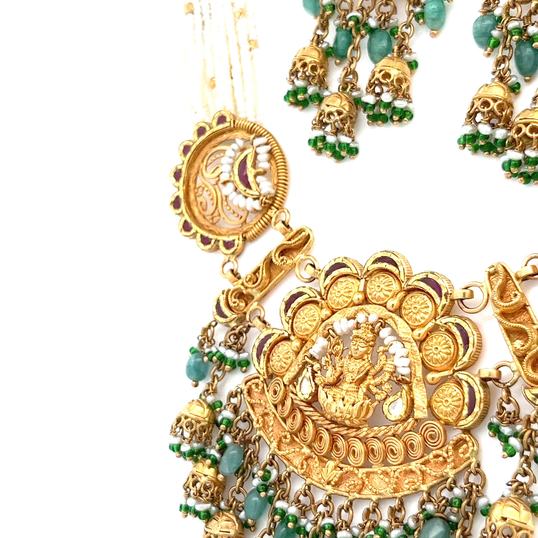 Nila Gold Necklace Set