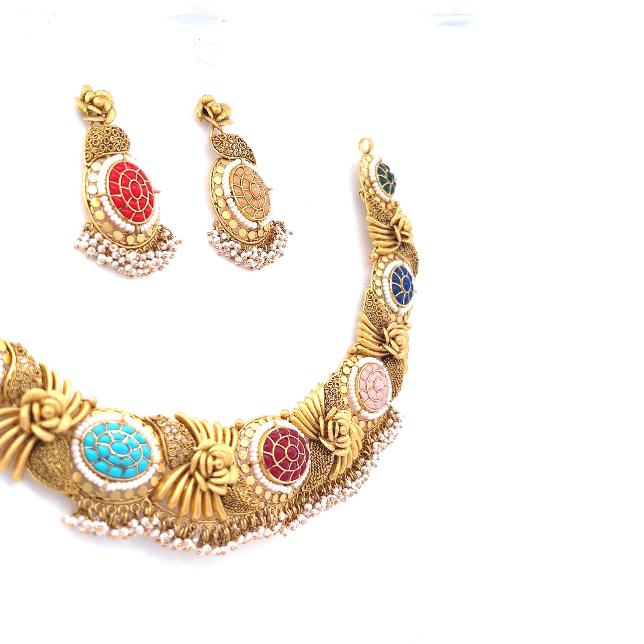 Nirvi Gold Necklace