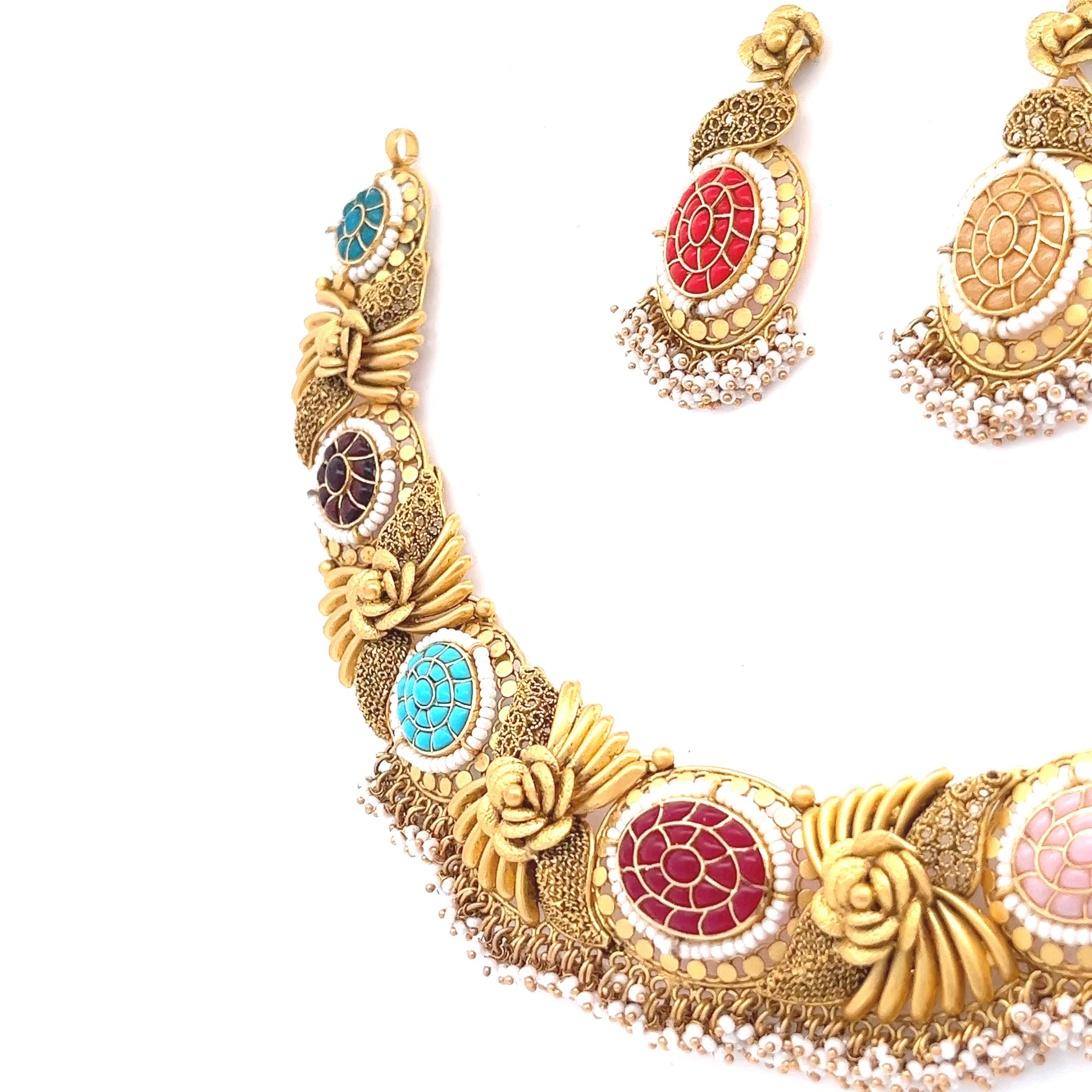 Nirvi Gold Necklace
