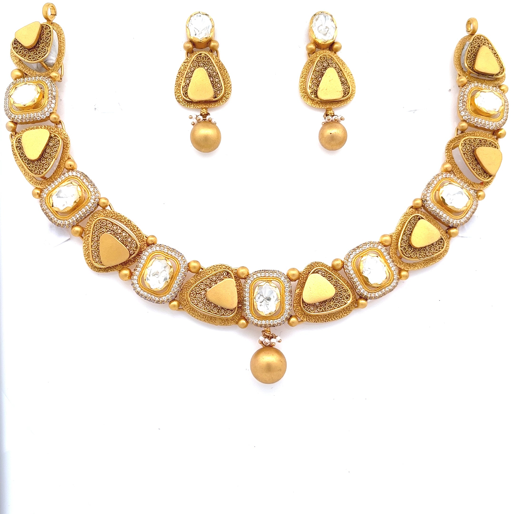 Kuhu Gold Necklace