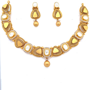 Kuhu Gold Necklace