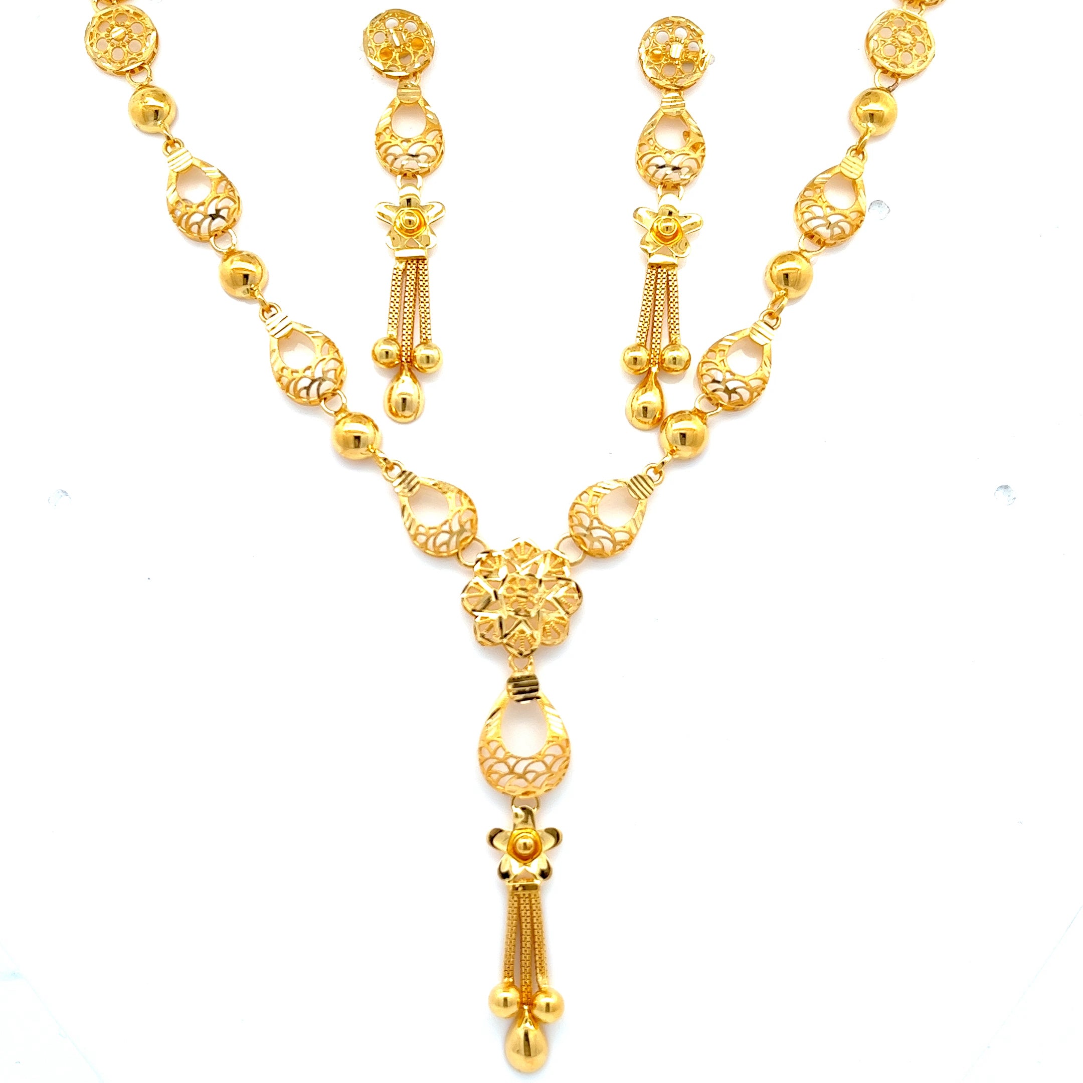 Saiya Gold Necklace