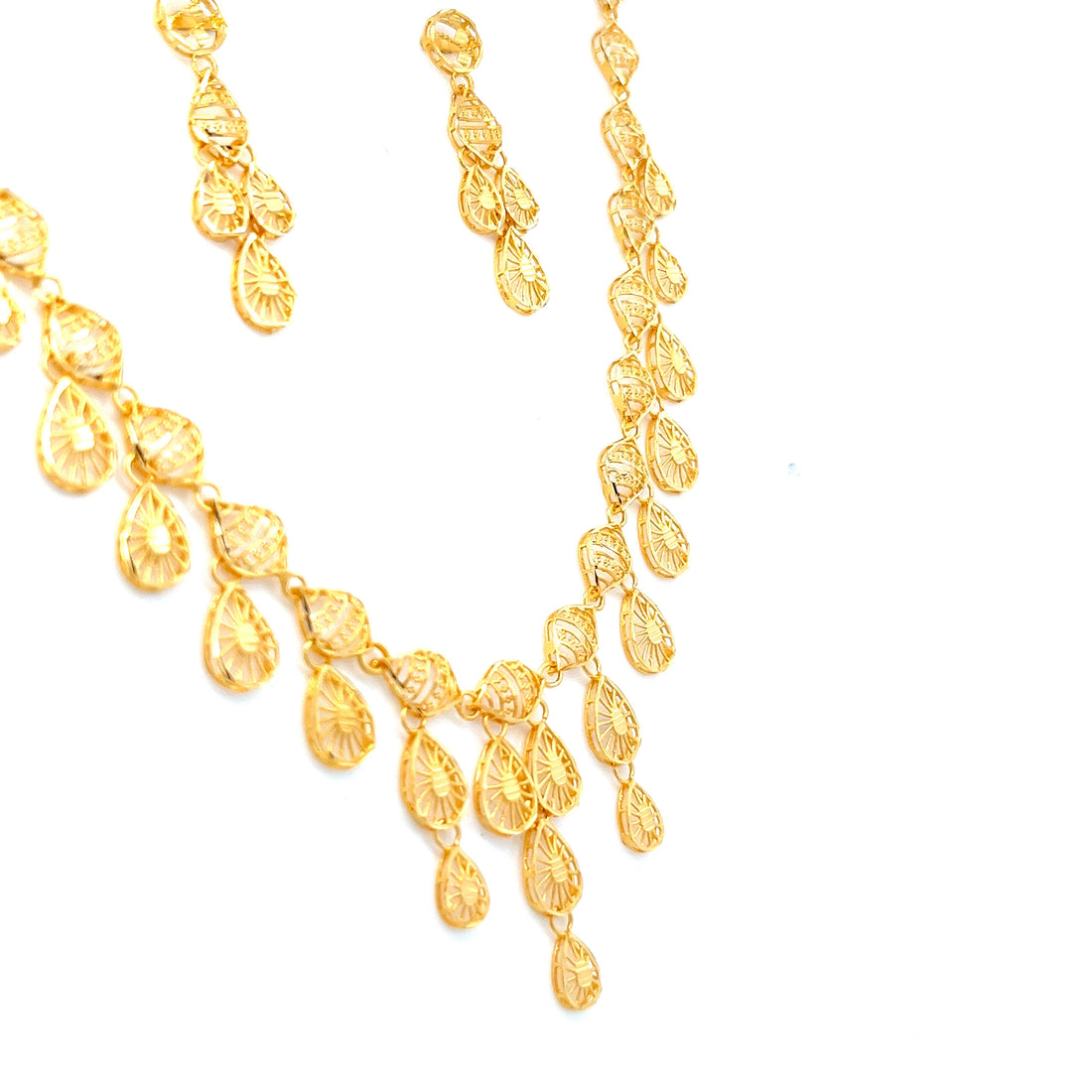 Raavi Gold Necklace