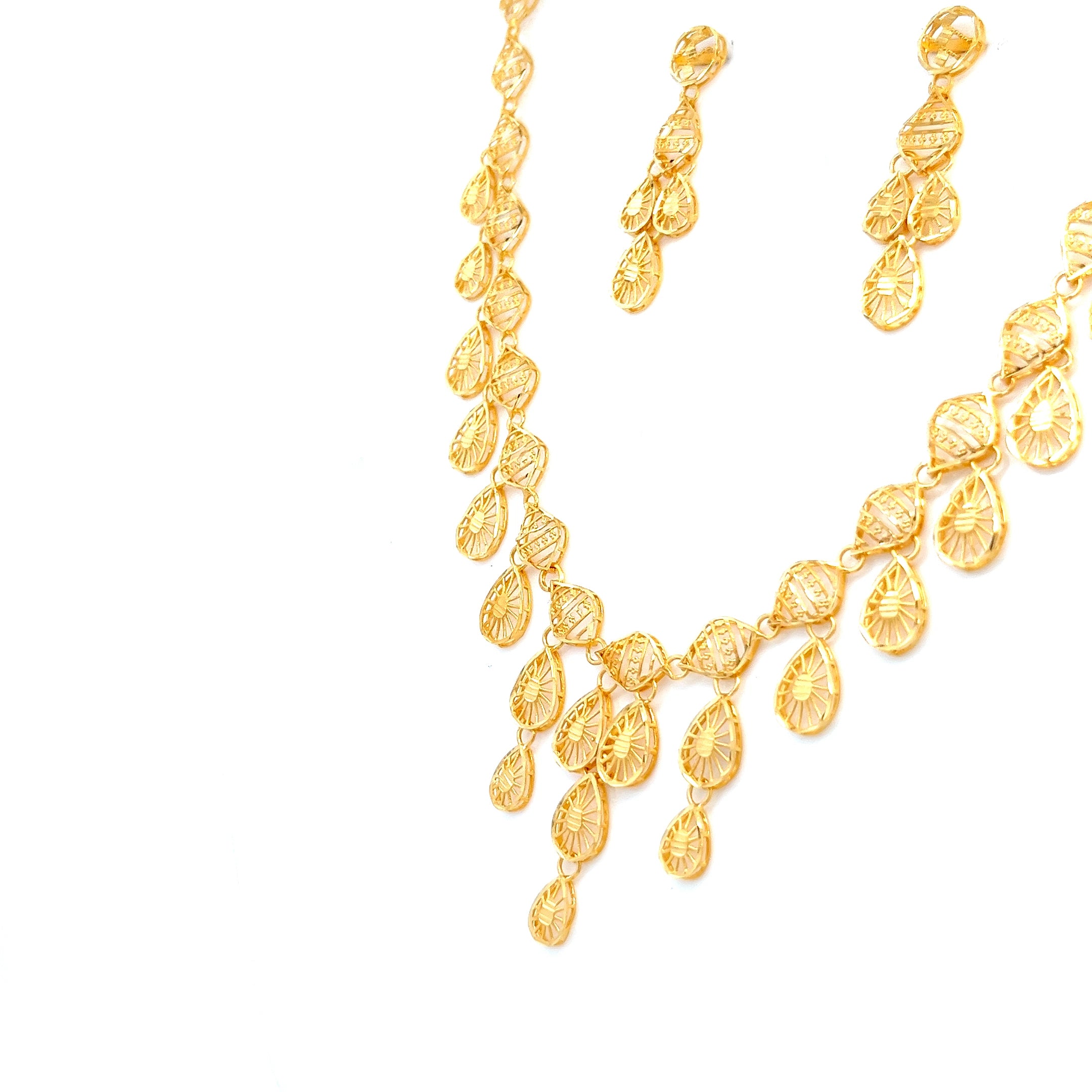 Raavi Gold Necklace
