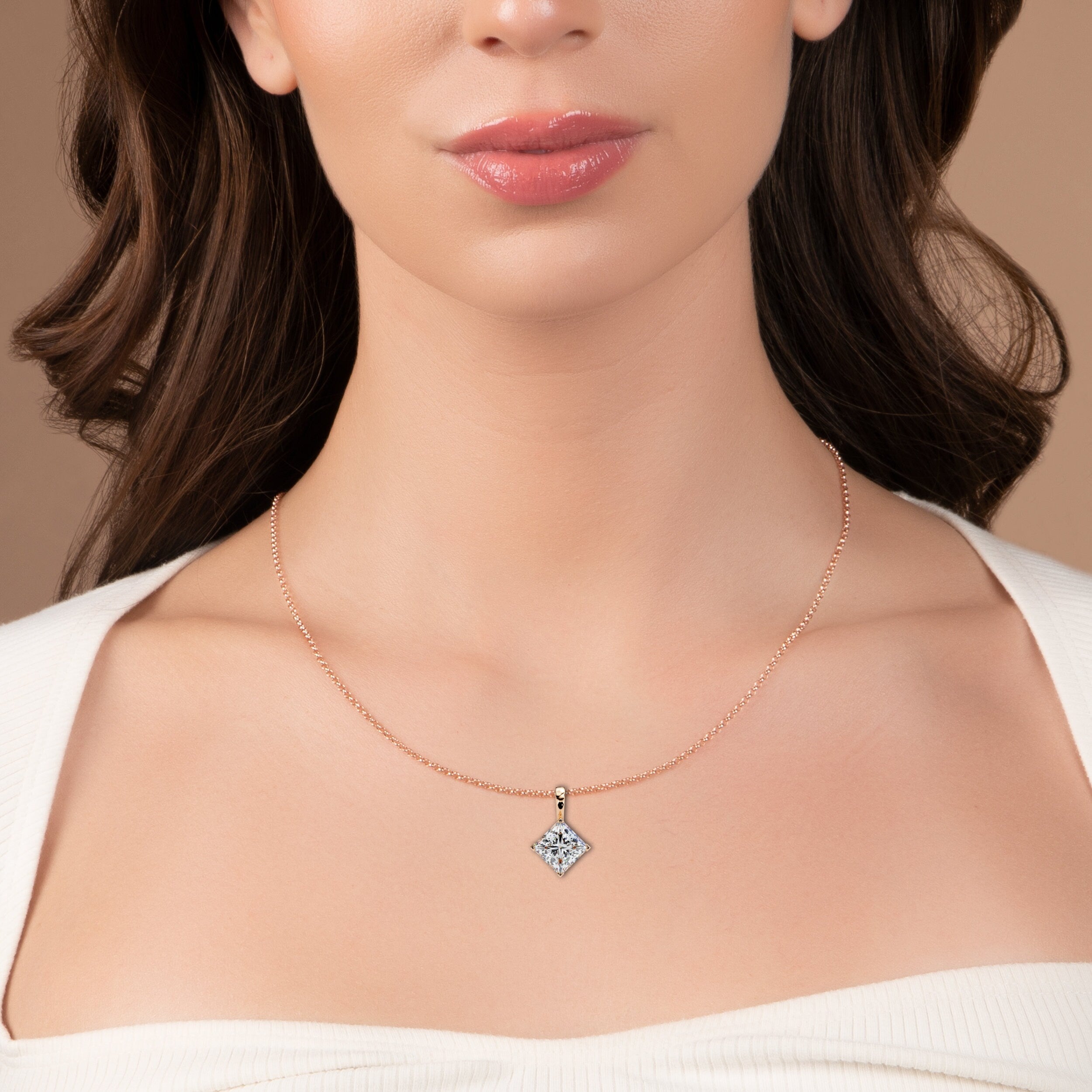 Elizabeth Solitaire Pendant