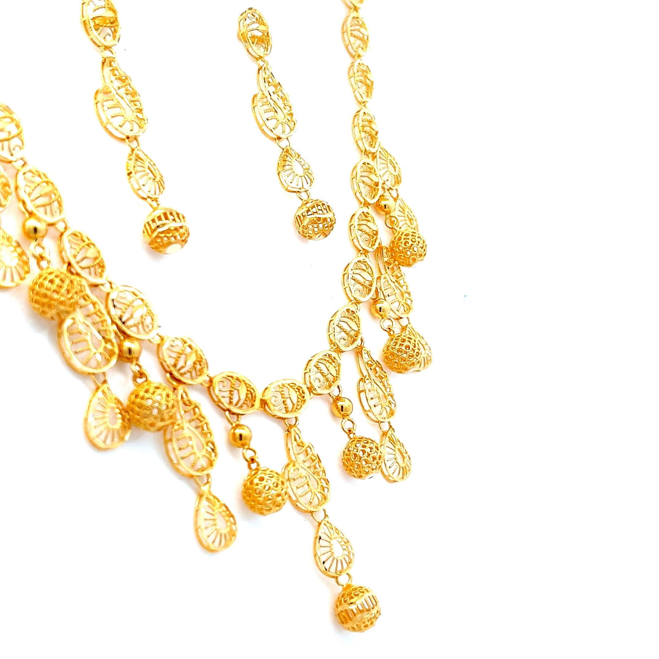 Aarvi Gold Necklace