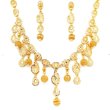 Aarvi Gold Necklace
