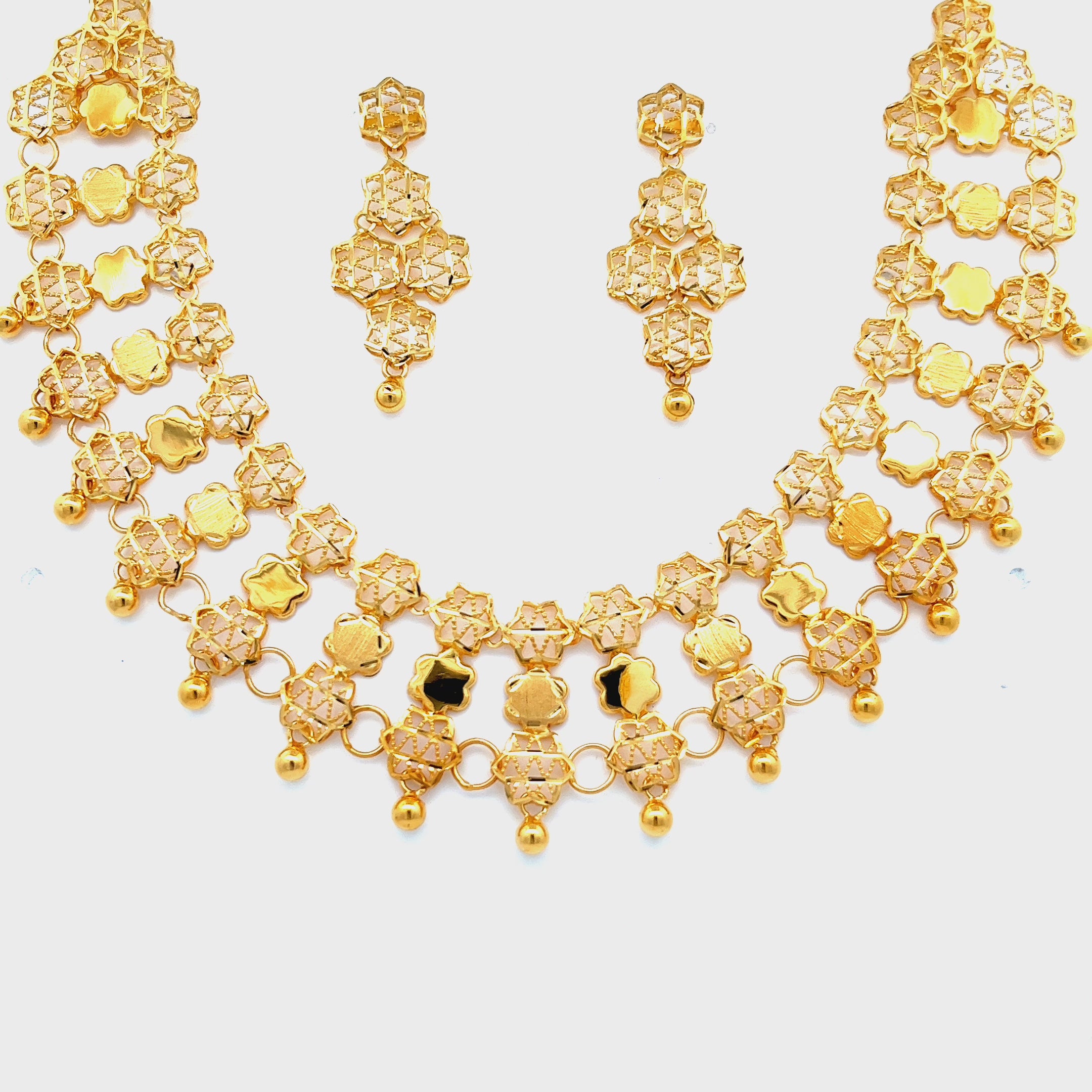 Ria Gold Necklace