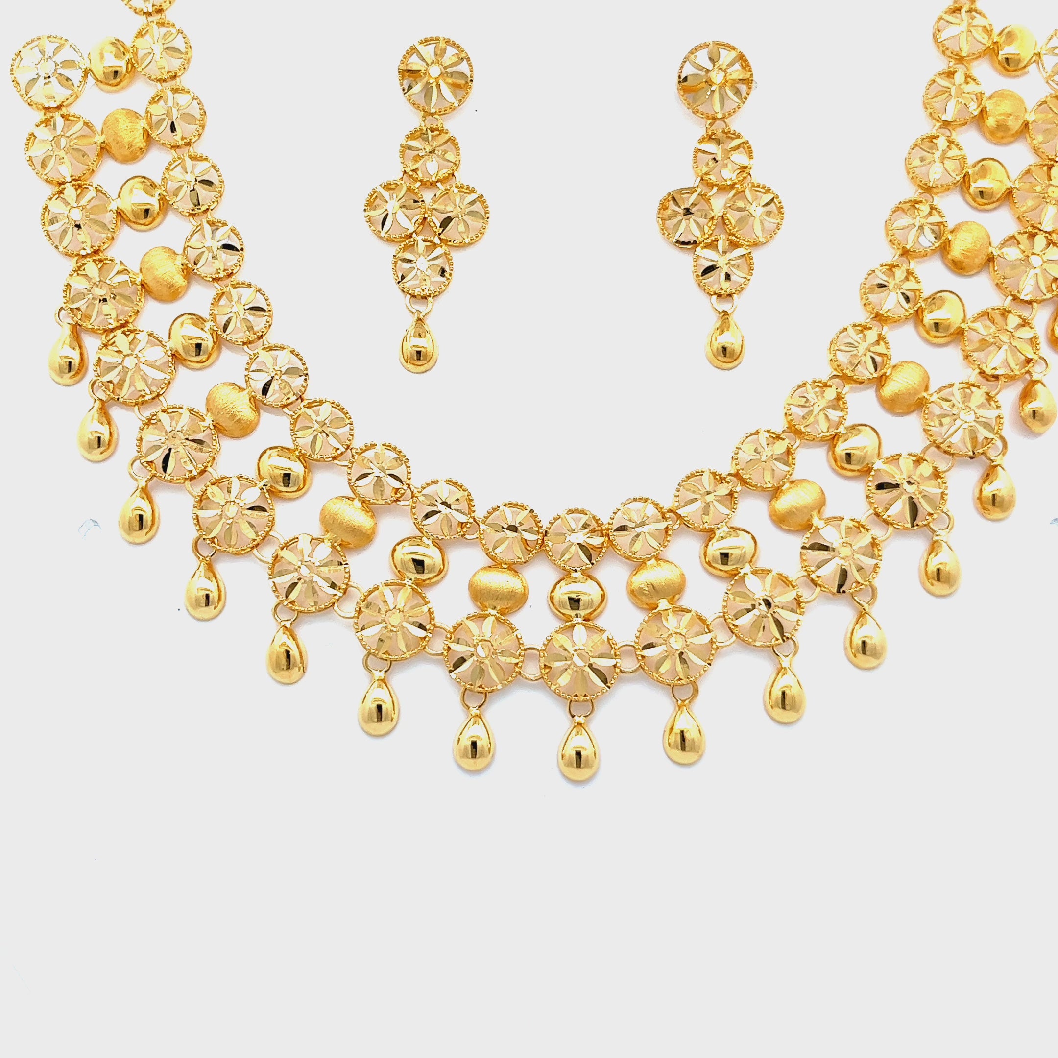 Urvi Gold Necklace