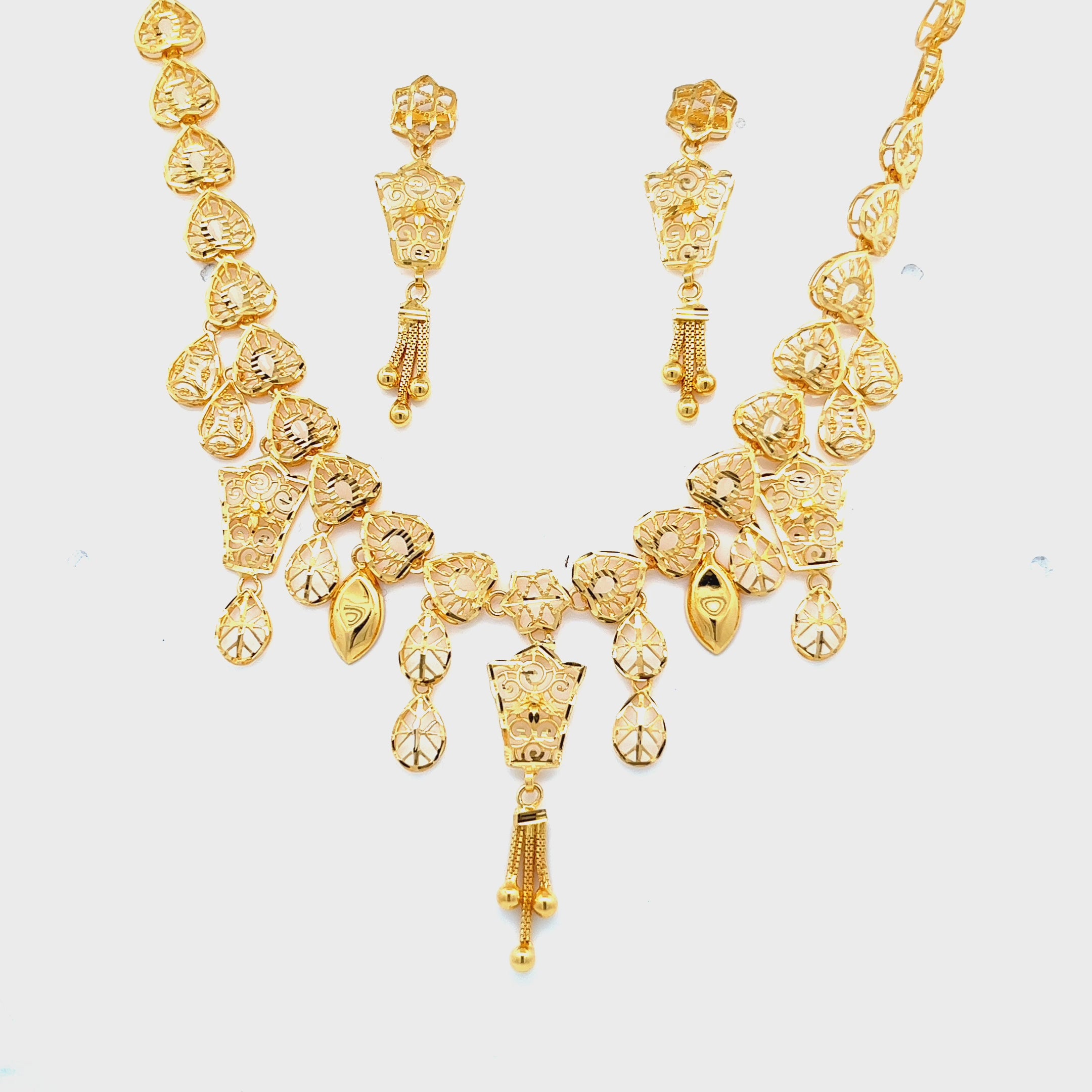 Ruhi Gold Necklace
