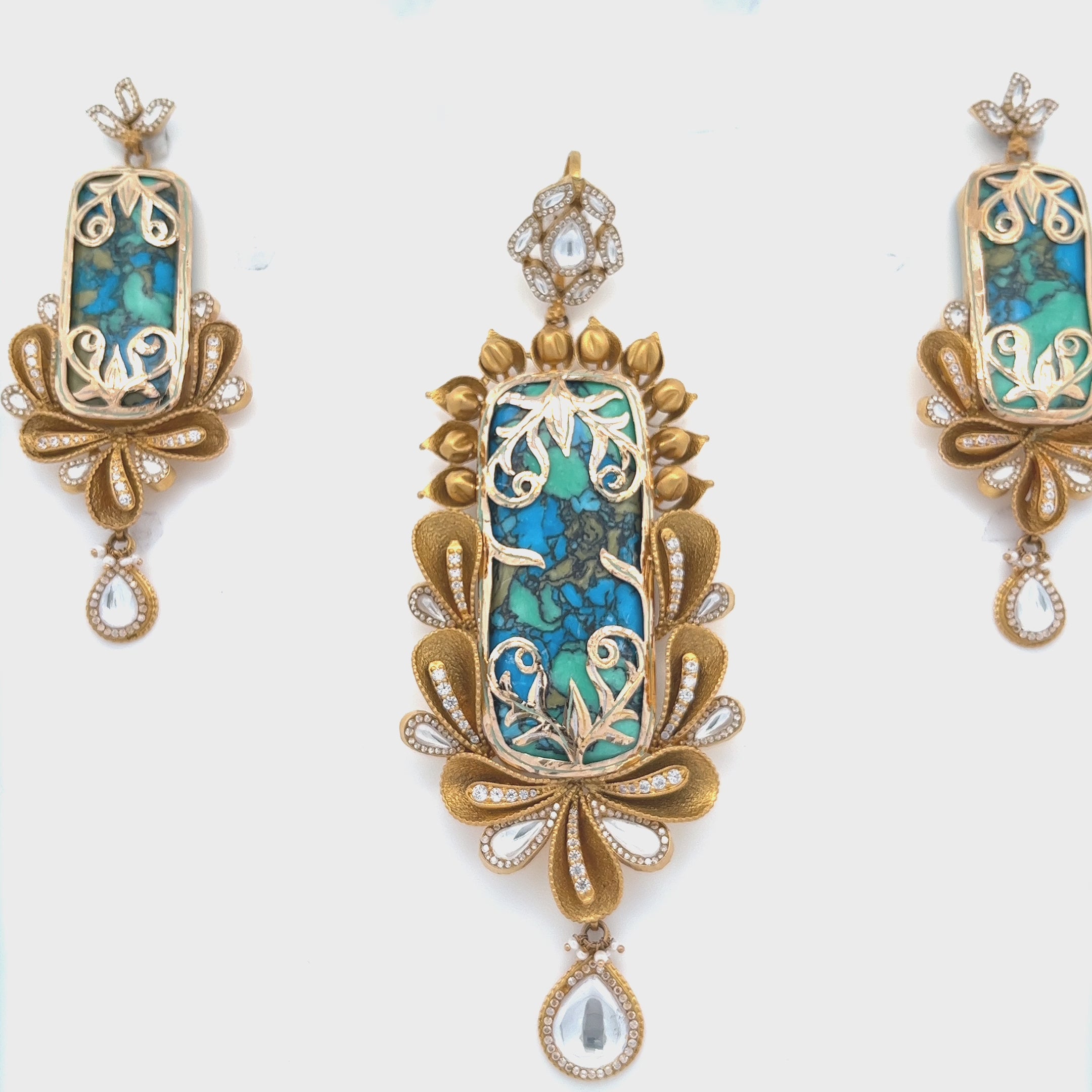 Adrija Gold Pendant Set