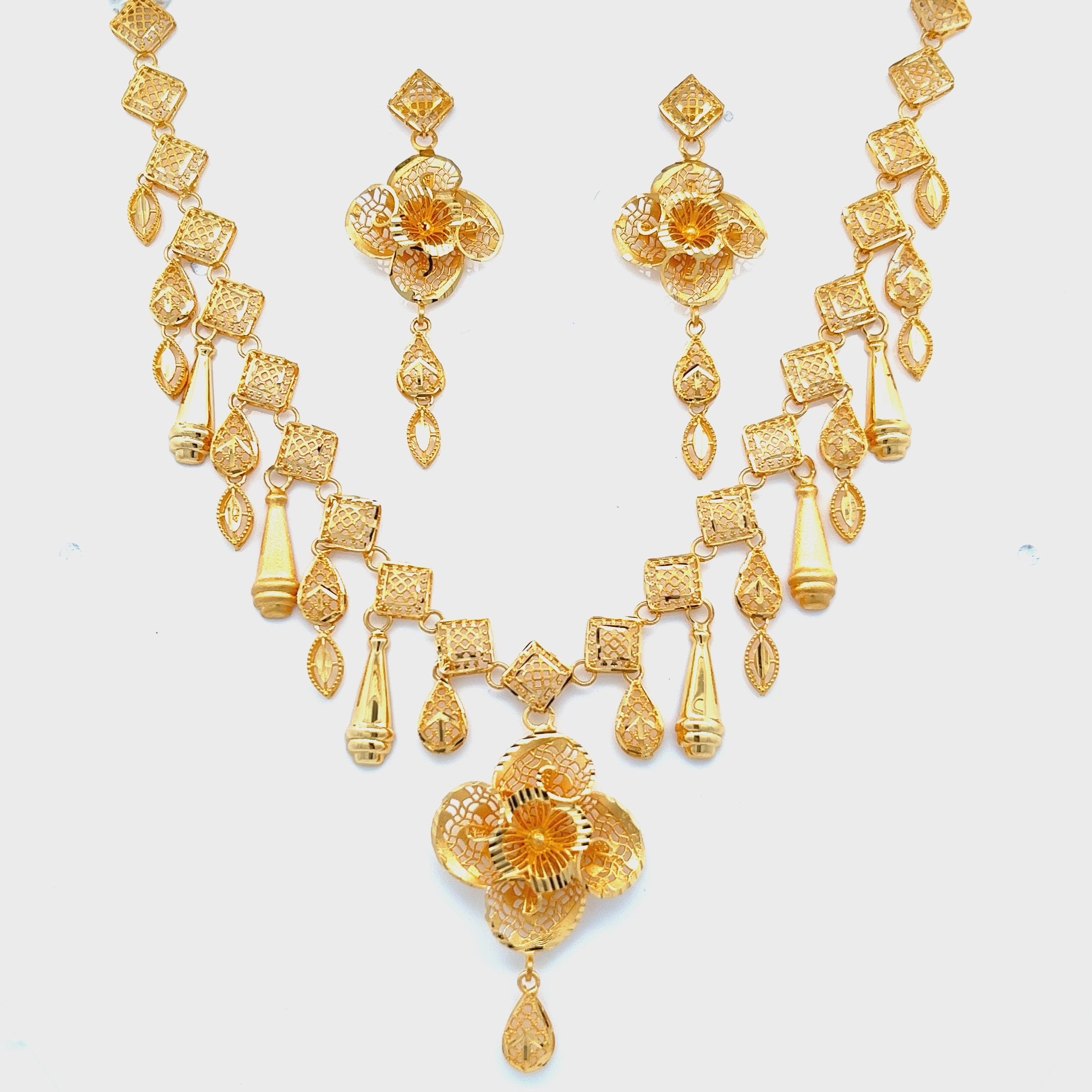 Simran Gold Necklace